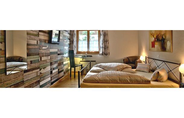 Schnider Bed&Breakfast Und Cafe Vals Rom bilde