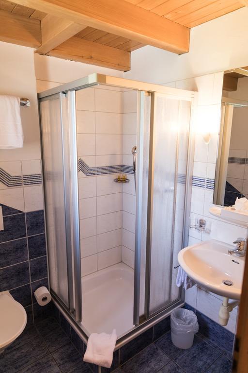 Schnider Bed&Breakfast Und Cafe Vals Eksteriør bilde