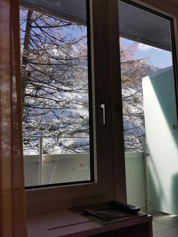 Schnider Bed&Breakfast Und Cafe Vals Eksteriør bilde
