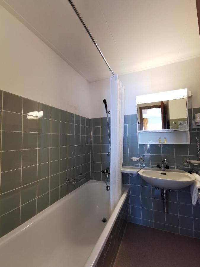 Schnider Bed&Breakfast Und Cafe Vals Eksteriør bilde